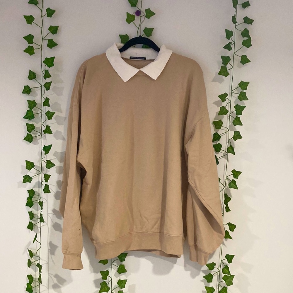 BEIGE ERICA COLLAR CREWNECK SWEATSHIRT